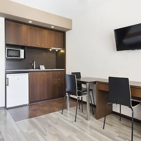 Apartment Suites Castelldefels